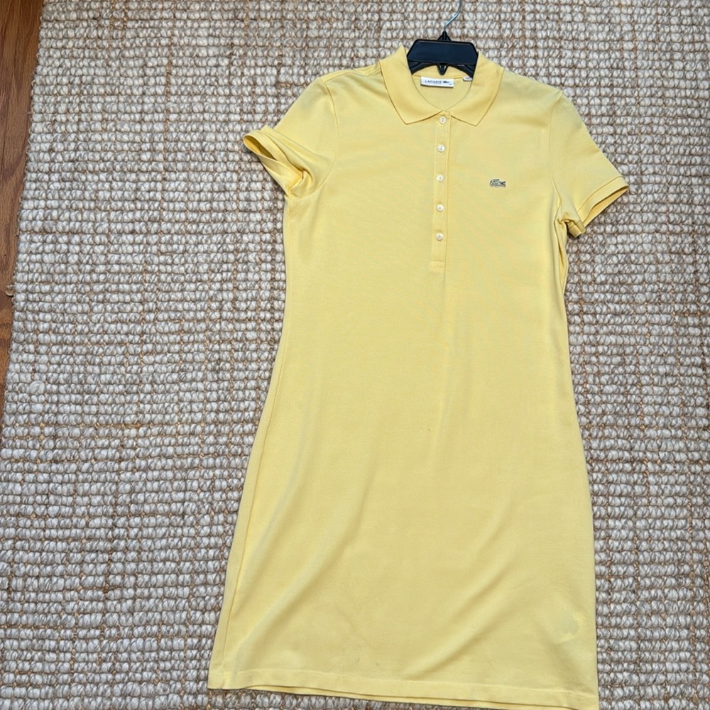 Lacoste Short Sleeve Dress. Yellow. Size Slim-fit 40.